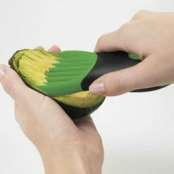 OXO Good Grips 3-in-1-Avocadoschneider In Grün -Kitchenaid Shop 1252180 4 l