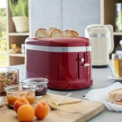 KitchenAid Design 4-Scheiben Langschlitztoaster In Empire Rot -Kitchenaid Shop 5KMT5115 empire rot ambiente