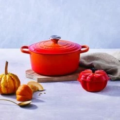 Le Creuset Kürbisförmchen Mit Deckel In Ofenrot -Kitchenaid Shop HALLOWEEN 7074