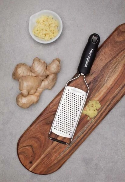 Microplane Grobreibe Gourmet 5 Microplane Grobreibe Gourmet – Bild 5