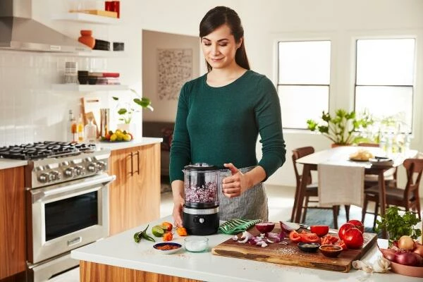 KitchenAid Kabelloser Zerkleinerer In Matt Schwarz 5 KitchenAid Kabelloser Zerkleinerer In Matt Schwarz – Bild 5