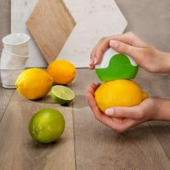 Microplane Zester Flexi Zesti, In Gelb -Kitchenaid Shop mp specialty series flexi zesti green 34730 with lemon neu